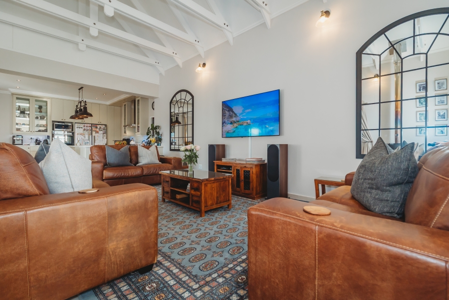 4 Bedroom Property for Sale in Kingswood Golf Estate Western Cape